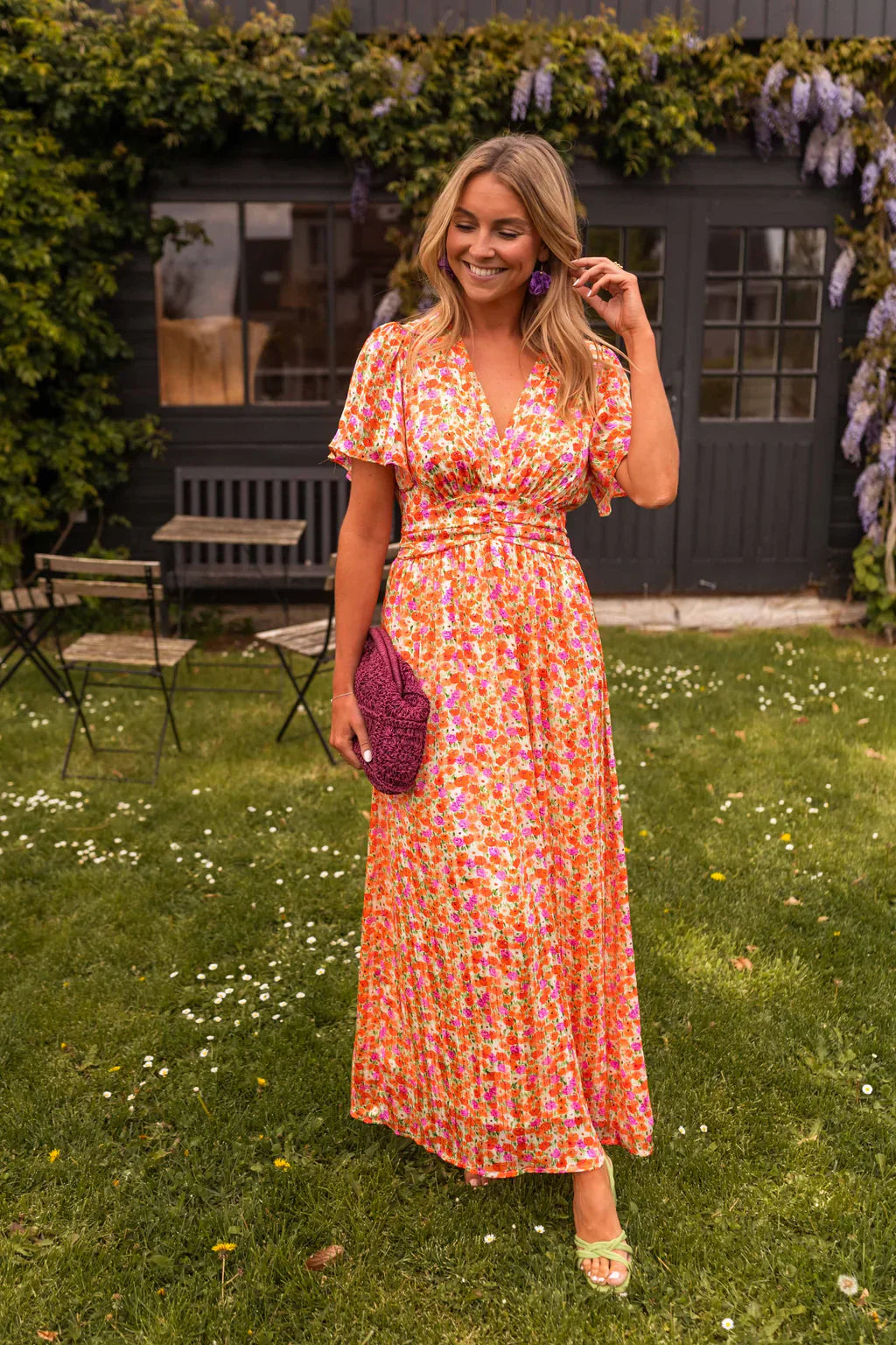 Hulda Blumenkjolen – Sommerglans med feminin charme