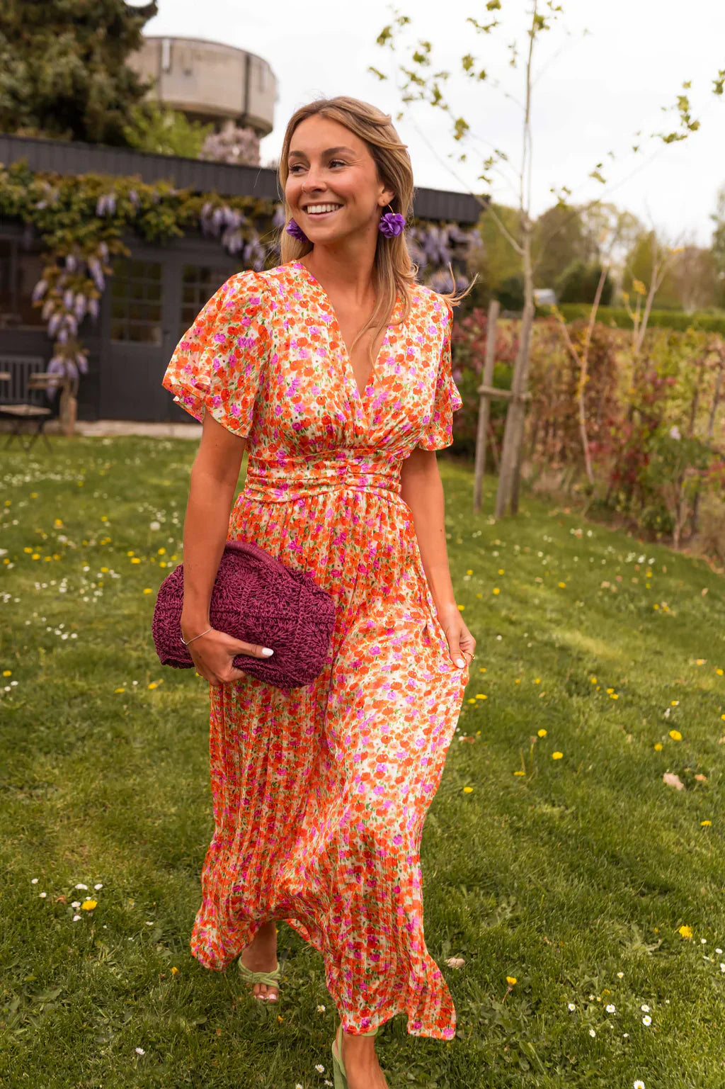 Hulda Blumenkjolen – Sommerglans med feminin charme